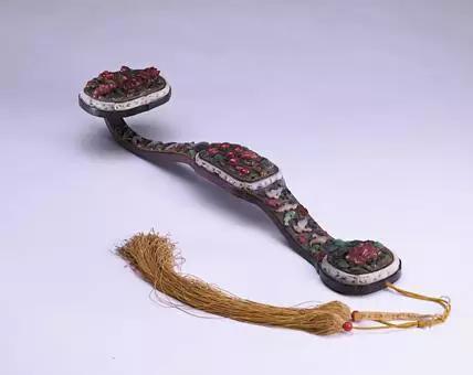 古人挠痒神器，一柄在握，岁美人和