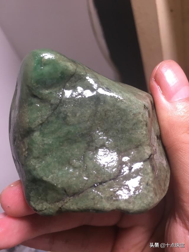 缅甸赌石翡翠原石场口,常见翡翠赌石与场口组图