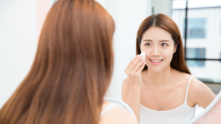 保持好皮肤的秘诀就使用美颜相机,做好这三点摆脱反复长痘