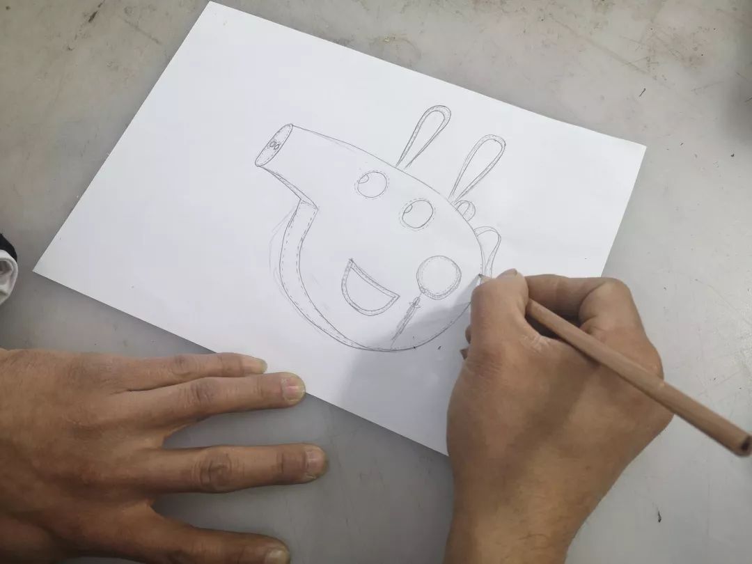 史上最窘迫的网红:赚了2亿流量却丢了房子,淘宝是最后的希望