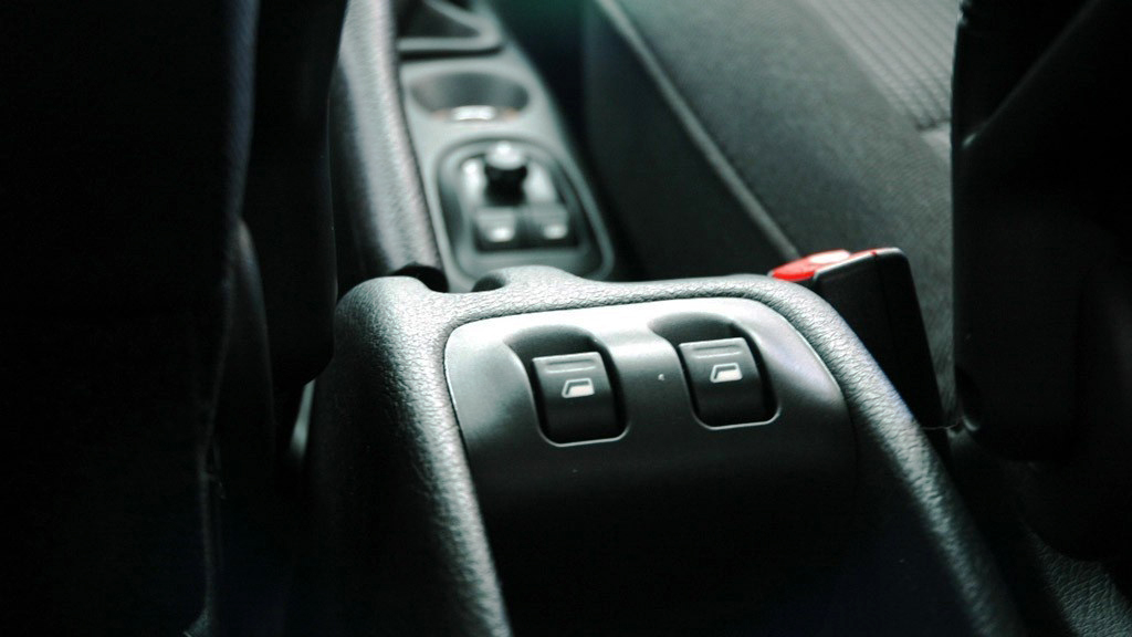 吐槽有些品牌的脑残设计,盘点脑残的设计