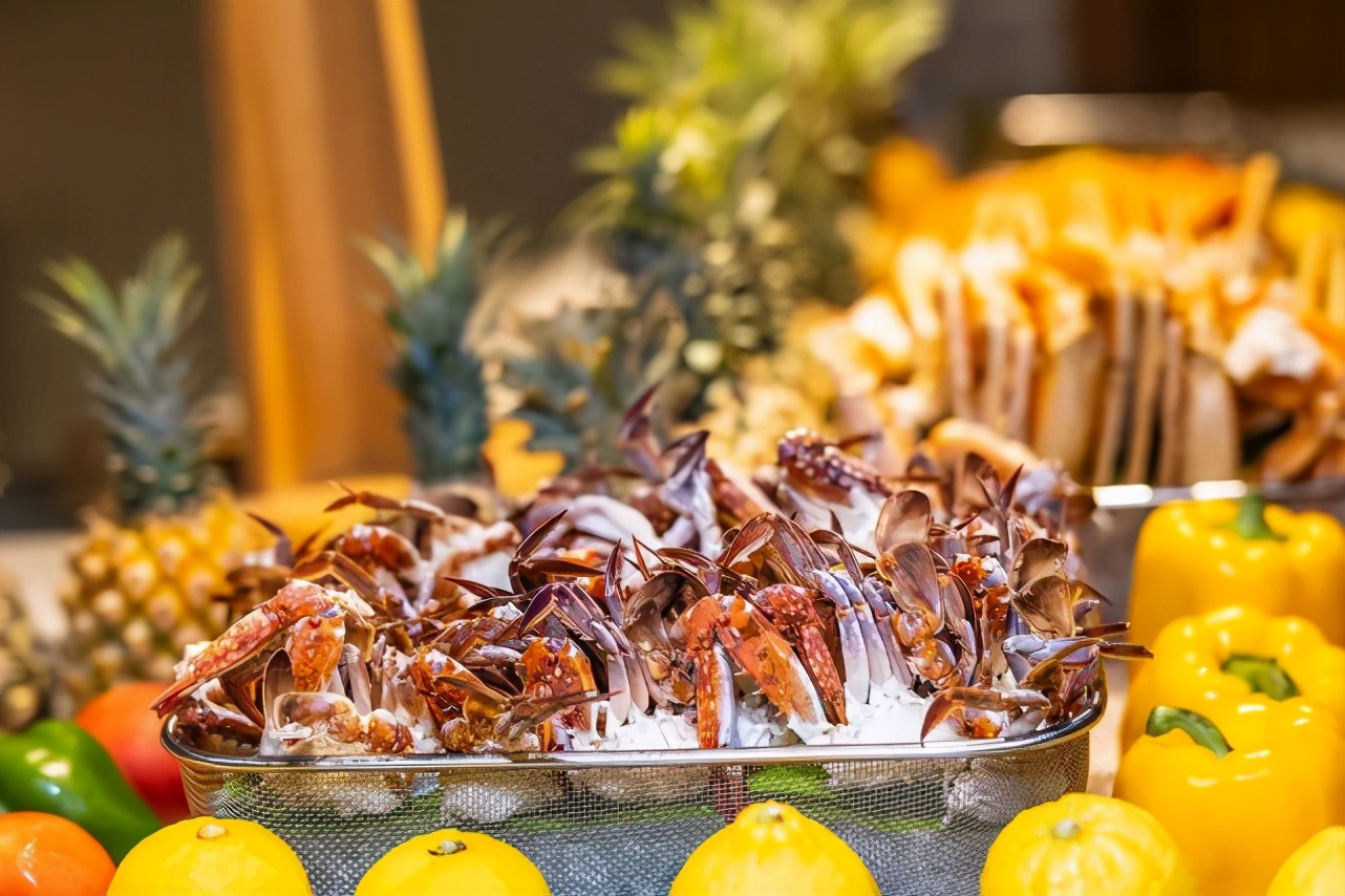 荆州绿地铂骊酒店宴会厅,荆州绿地铂骊酒店有多少房间