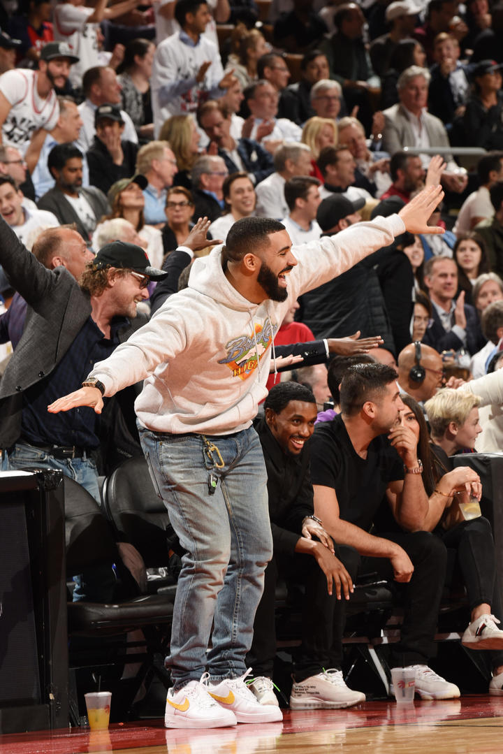 猛龙队史球员精彩视频,猛龙队夺冠drake