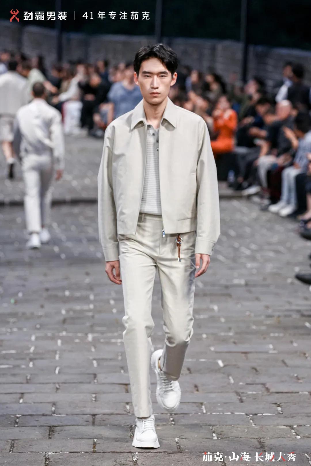 劲霸男装品牌诠释理念,劲霸男装是高端的吗