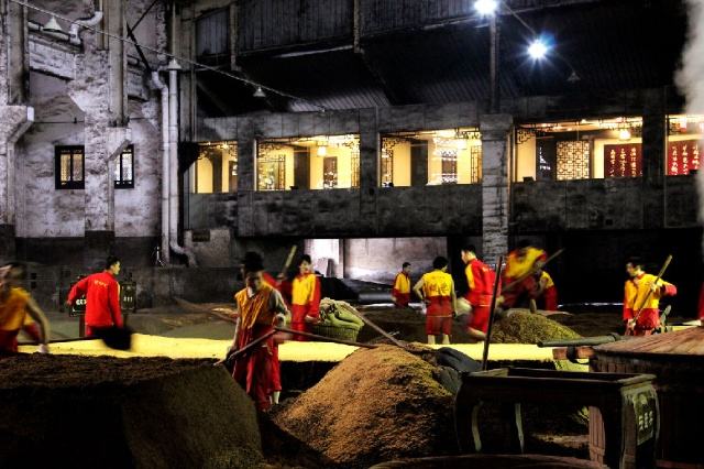 白酒年销售额过100亿的企业,白酒销量第一名泸州