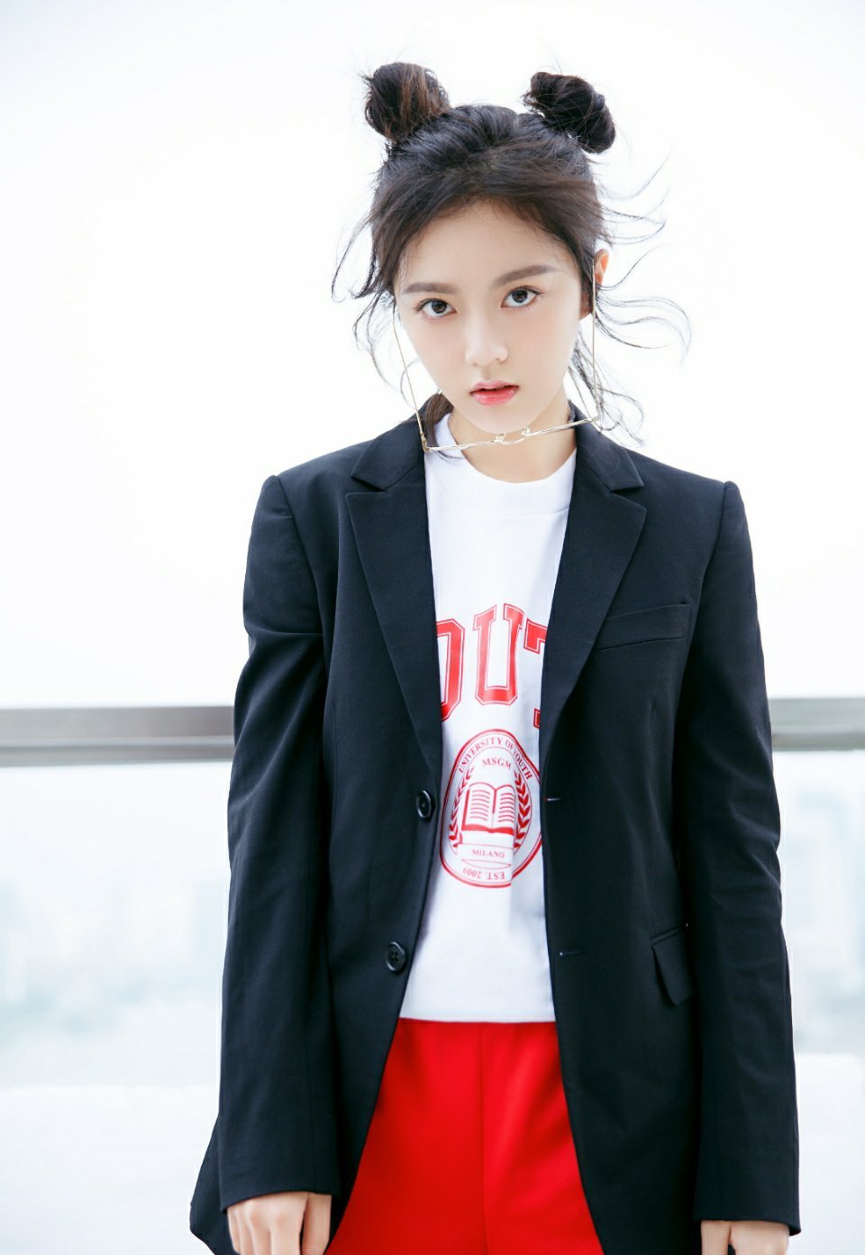 盘点娱乐圈00后漂亮妹妹们的穿搭,有你中意的那位吗?