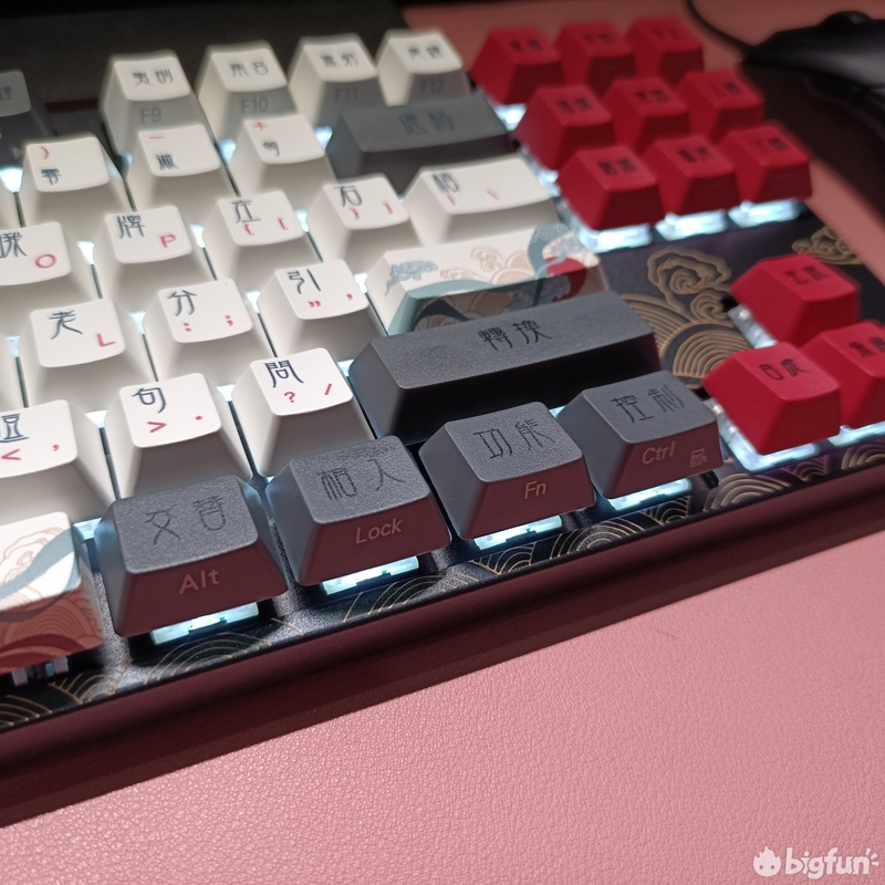 阿米洛静电容鸳鸯键盘评测,阿米洛静电容v2键盘测评