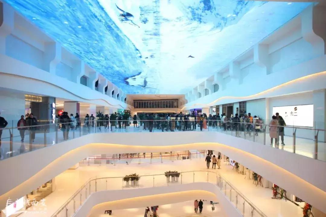 太古里跟兰桂坊,太古里和兰桂坊贰麻酒馆