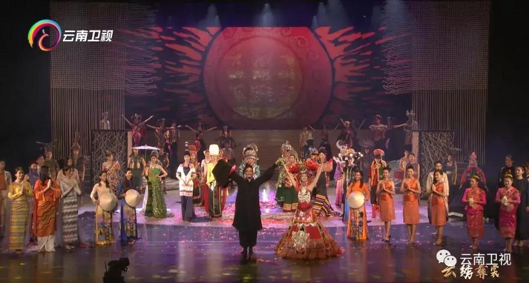 涓冨僵浜戝崡妤氶泟褰濇棌鏈嶉グ灞曟紨,妤氶泟澶у瀷褰濇棌鑸炲墽