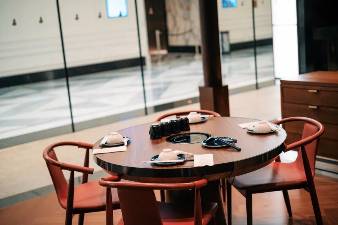 200元住总统套房,200块住酒店吃大餐