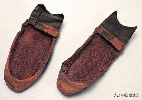 “进门脱鞋”习俗是如何产生、发展、消失以及重现的呢？