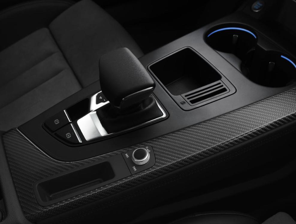 全新奥迪a4l独具魅力的全新风格,新款奥迪a4l全面介绍