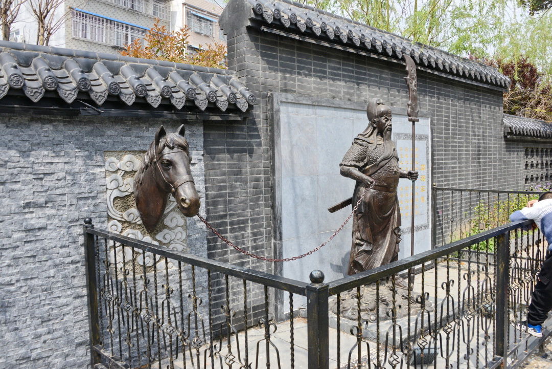 「书院」河南白水书院：墙上历史，石狮楸树韦力撰