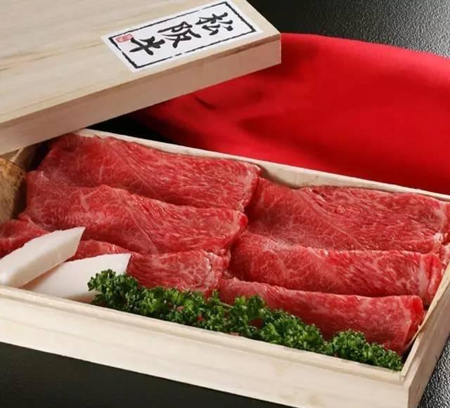 世界顶级牛肉是什么牛,世界最顶级的牛肉视频