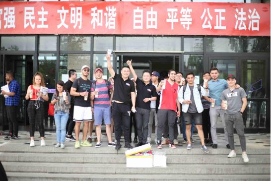 开小鲸喜奶茶店,小鲸喜奶茶店怎么营销