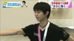 羽生结弦怪异行为,羽生结弦被光头采访