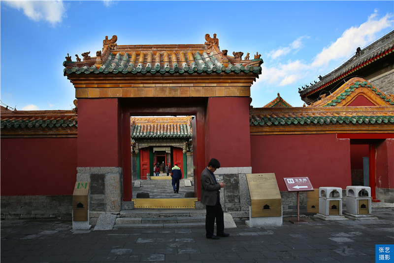 沈阳故宫是举世闻名的建筑物,中国仅存的两大宫殿沈阳故宫