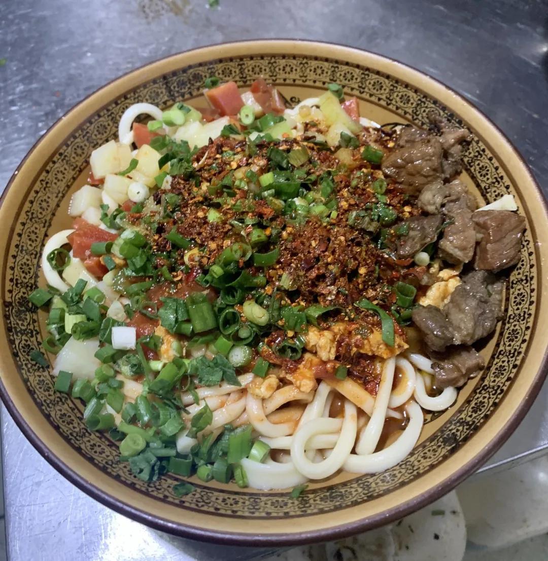 青山建设6路必吃的十大馆子,建湖必吃的馆子大全