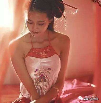 古代女人睡衣是肚兜,那她们穿*裤内**吗?