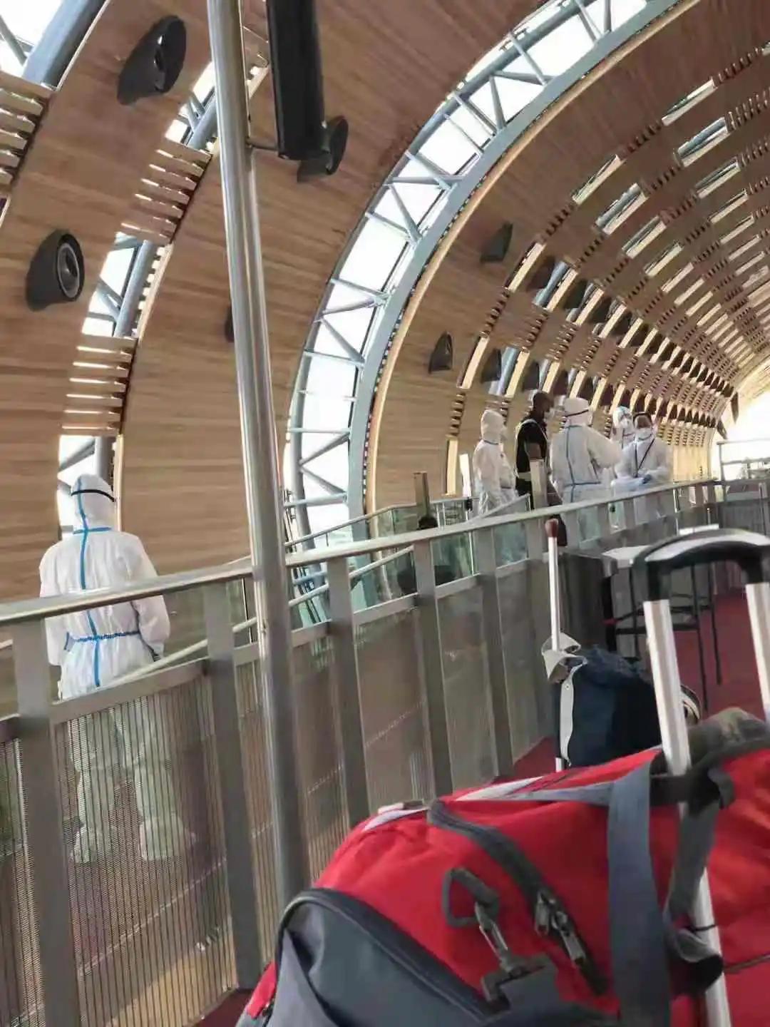 中国留学生回国路上的真实经历,留学生艰难的回国之路