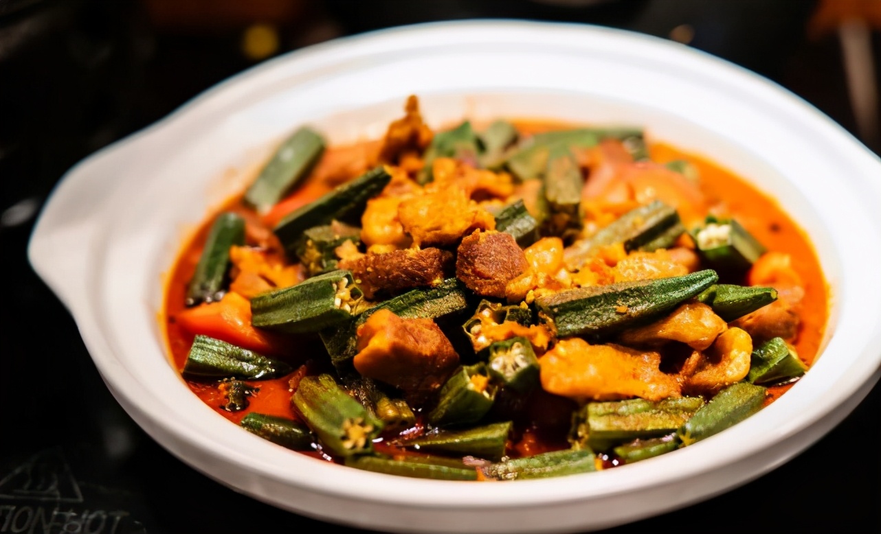 荆州绿地铂骊酒店宴会厅,荆州绿地铂骊酒店有多少房间