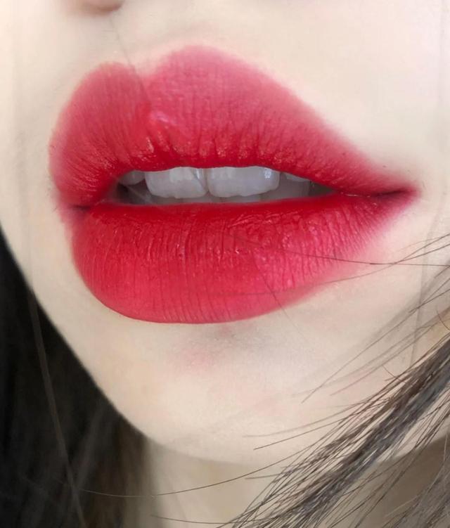 秋季显气色的口红有哪些,口红秋季显白色号推荐