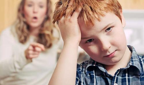 孩子钻牛角尖父母怎么办,孩子做事太过任性怎么教育