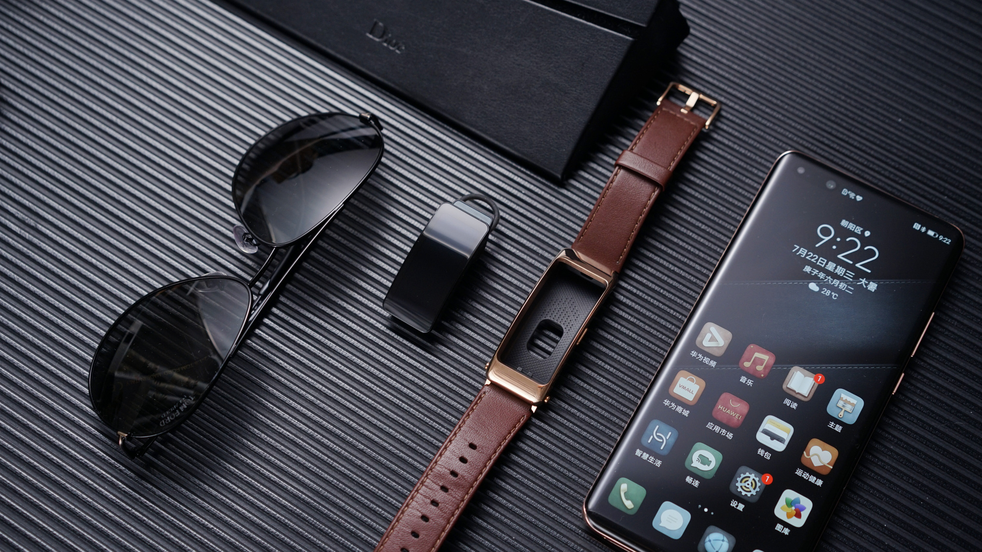 华为手环b6对比荣耀手环6,华为手环b6测评