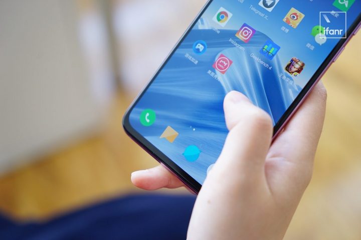 小米9和opporeno十倍变焦哪个好,小米9测评值得买吗