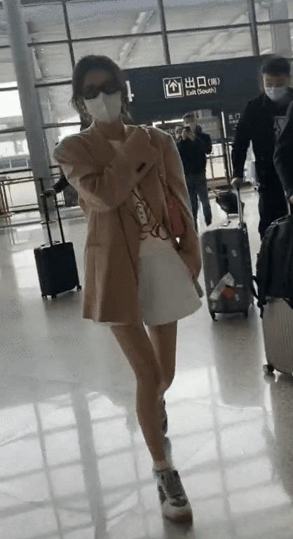 孙怡现实中的腿,孙怡的腿到底直不直