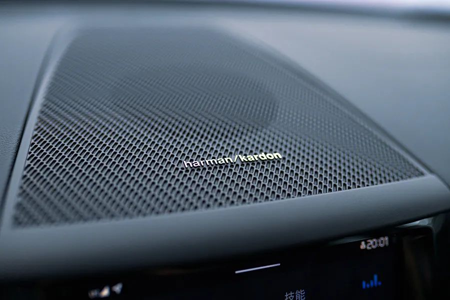 沃尔沃v60原生车机,沃尔沃xc60系统升级2.5后的感觉