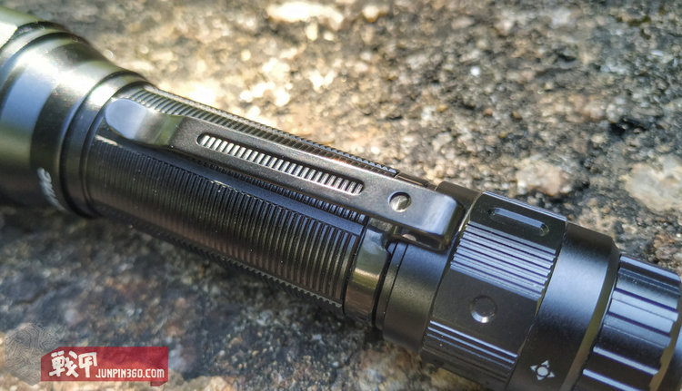 机械双模，性能强悍—菲尼克斯TK11TAC手电上手体验