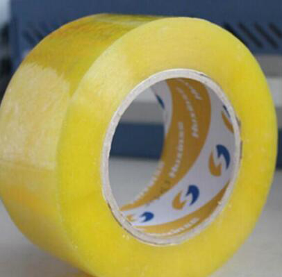 黑色衣服粘毛用什么方法清洗,秋冬衣物容易粘毛