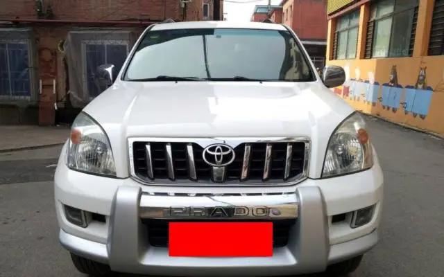 10年4.0t丰田霸道现在二手多少钱,买了一台2011年的丰田霸道值不值