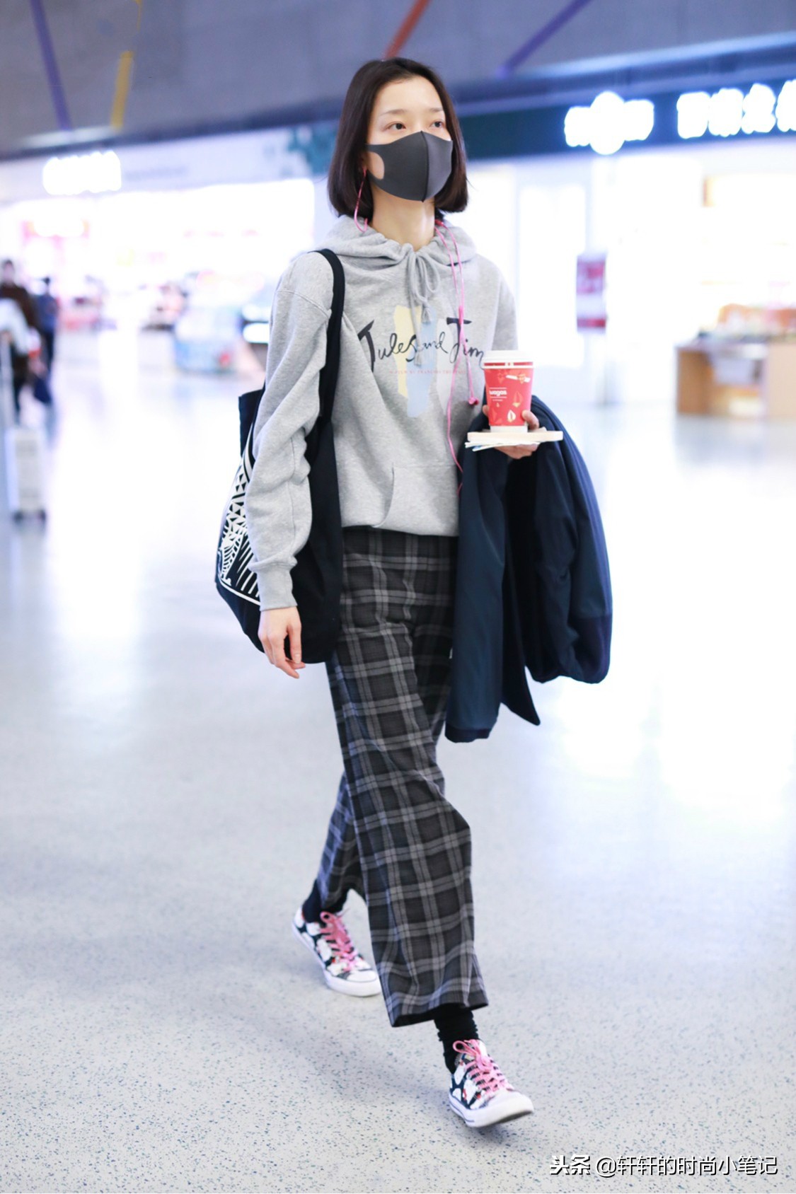 杜鹃同款休闲运动长裤,杜鹃穿什么裤子