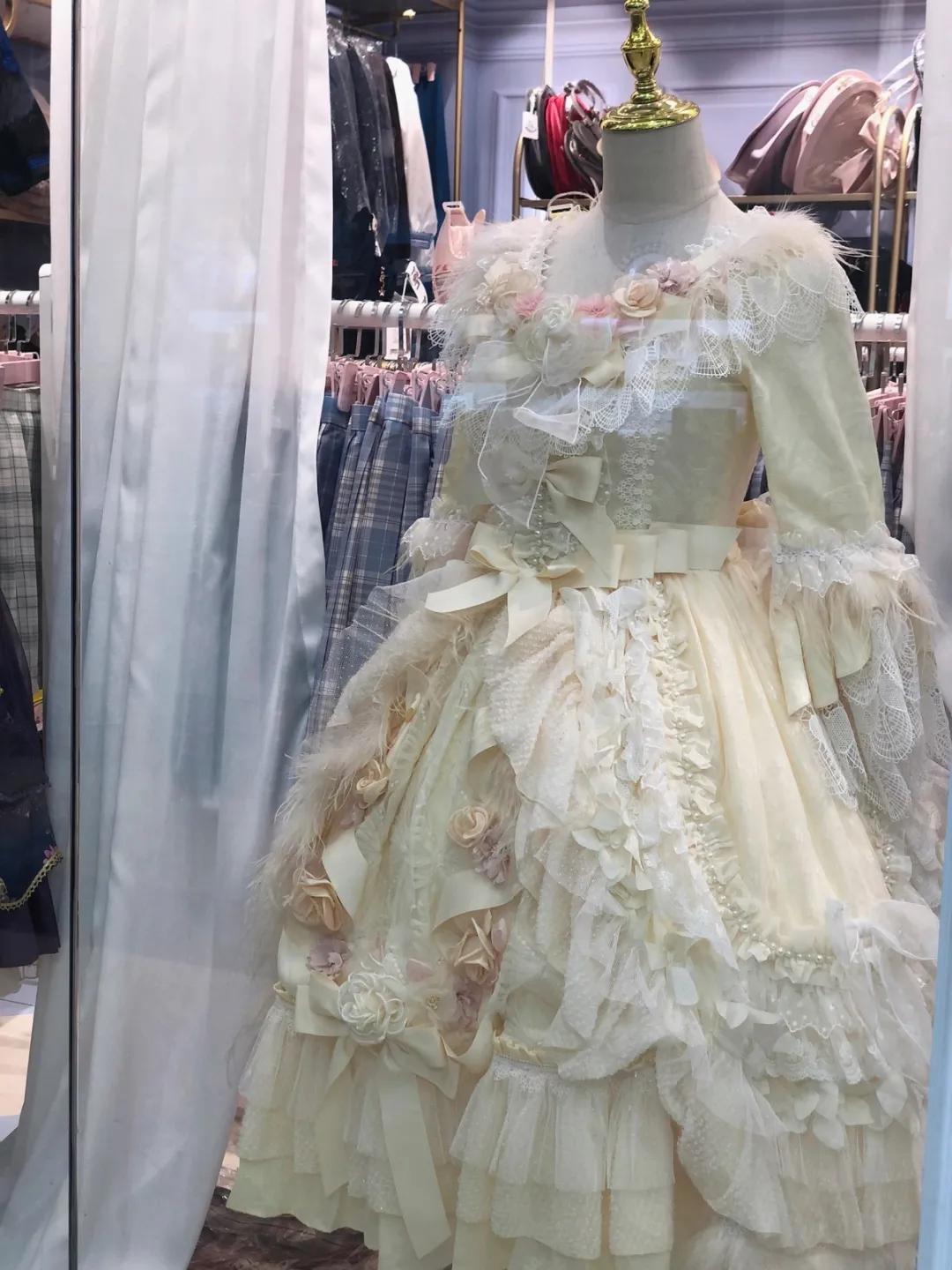 哪个城市有汉服和洛丽塔实体店,西安汉服实体店汉服体验