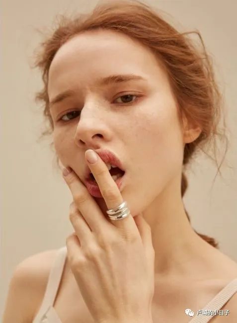 日常必备的10款首饰,选对首饰让你轻松拥有高级感