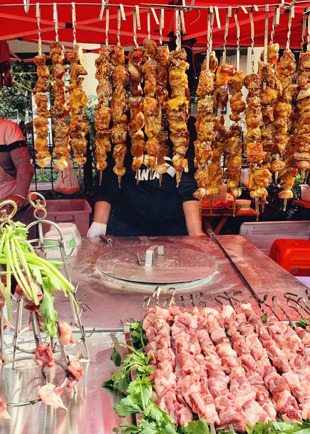 上海哪里有清真美食,上海网红广场美食街