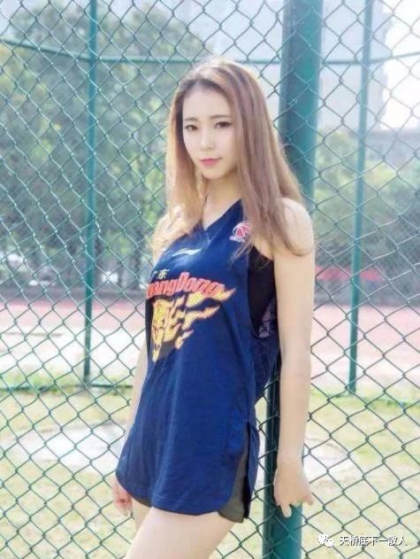 cba啦啦队惊艳的图片,cba身高最高啦啦队员