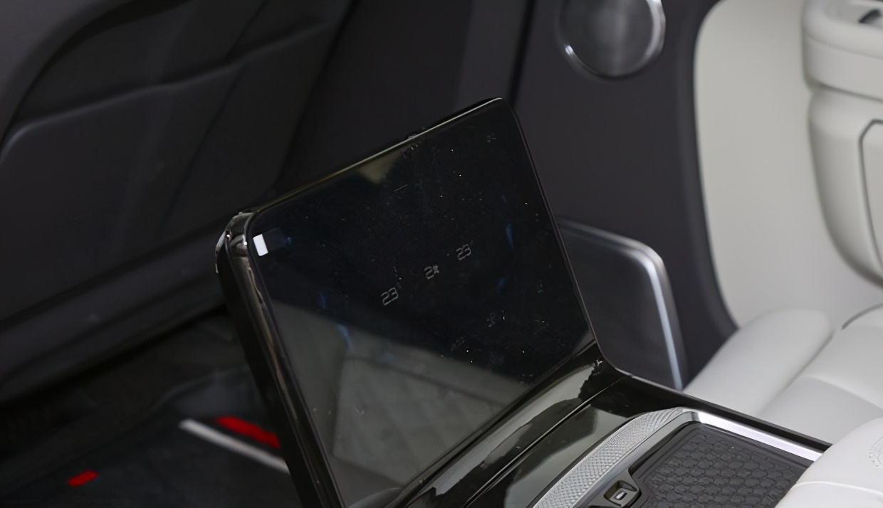 最新款红旗e-hs9旗领版四座,2022红旗e-hs9四座