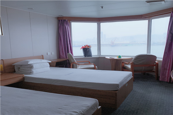 从烟台到大连坐船带小车价格多少,带车烟台至大连轮渡时间表