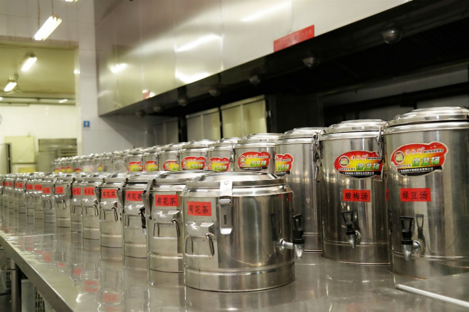 适合夏天喝的祛湿热的茶饮,降暑茶饮有哪些好处和坏处