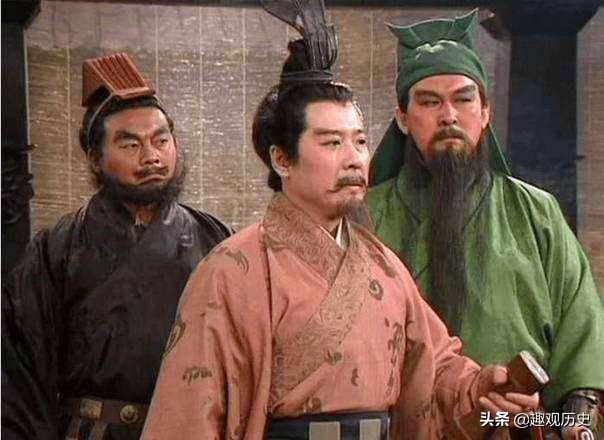 刘备的武艺打得过张飞吗,刘备真实武艺