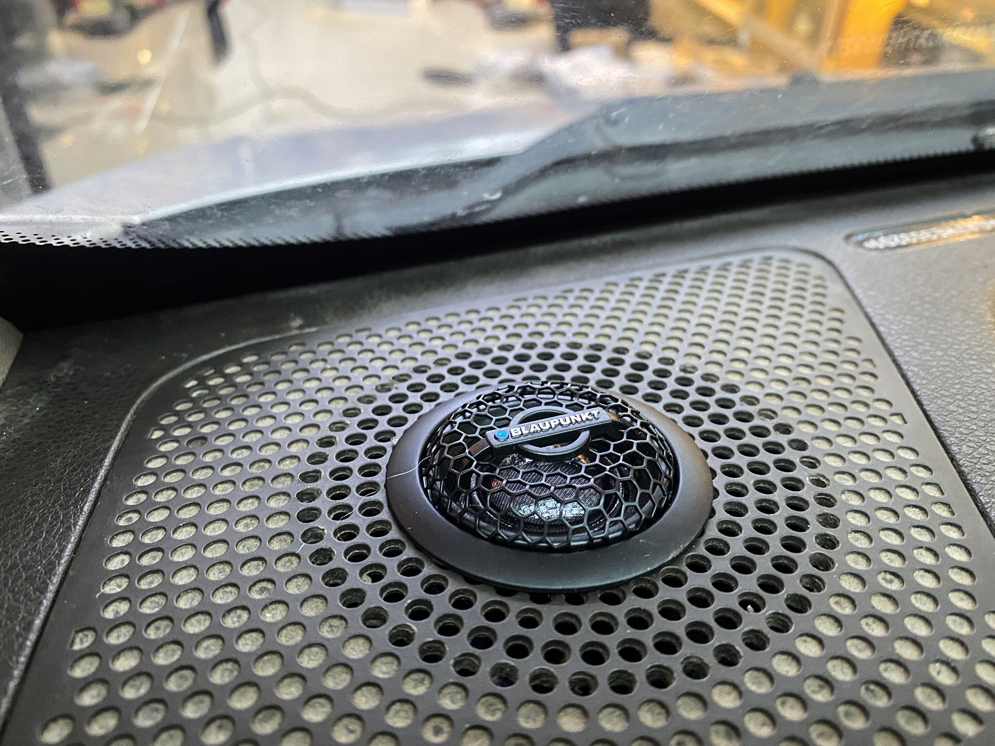 五菱宏光miniev改装音响,五菱宏光原装音响效果怎么样