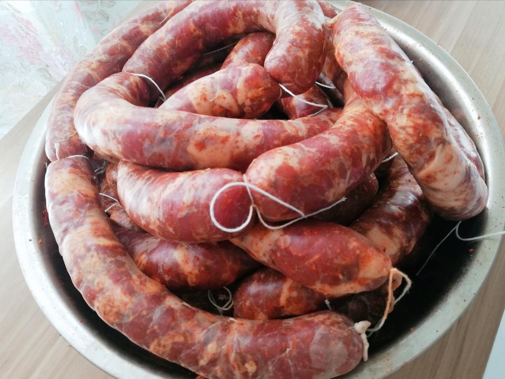 想学自己灌香肠怎么做,想灌香肠东西准备好了怎么发圈