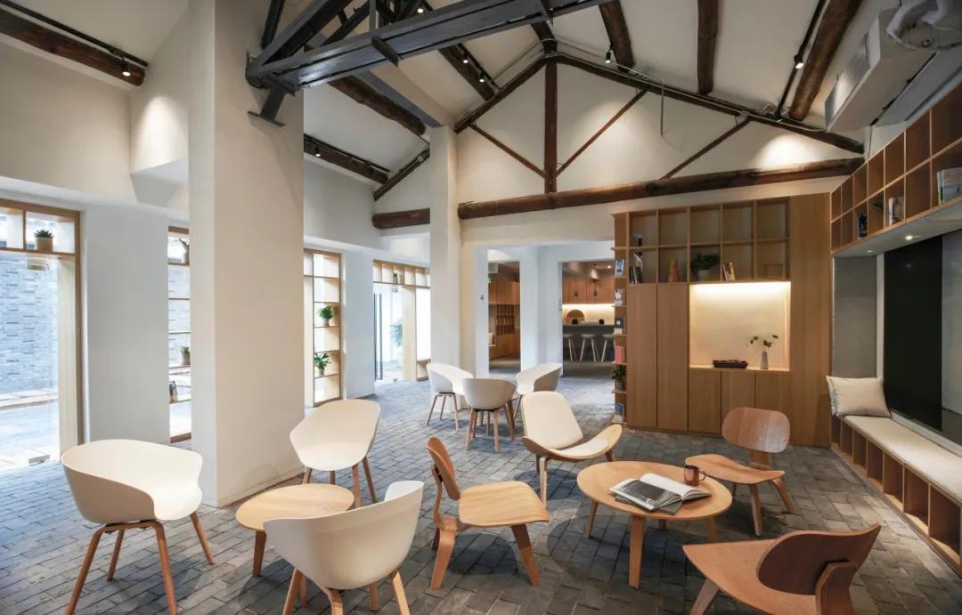 民宿是寻觅归属感最佳的地方,民宿的灵魂就是与民共宿