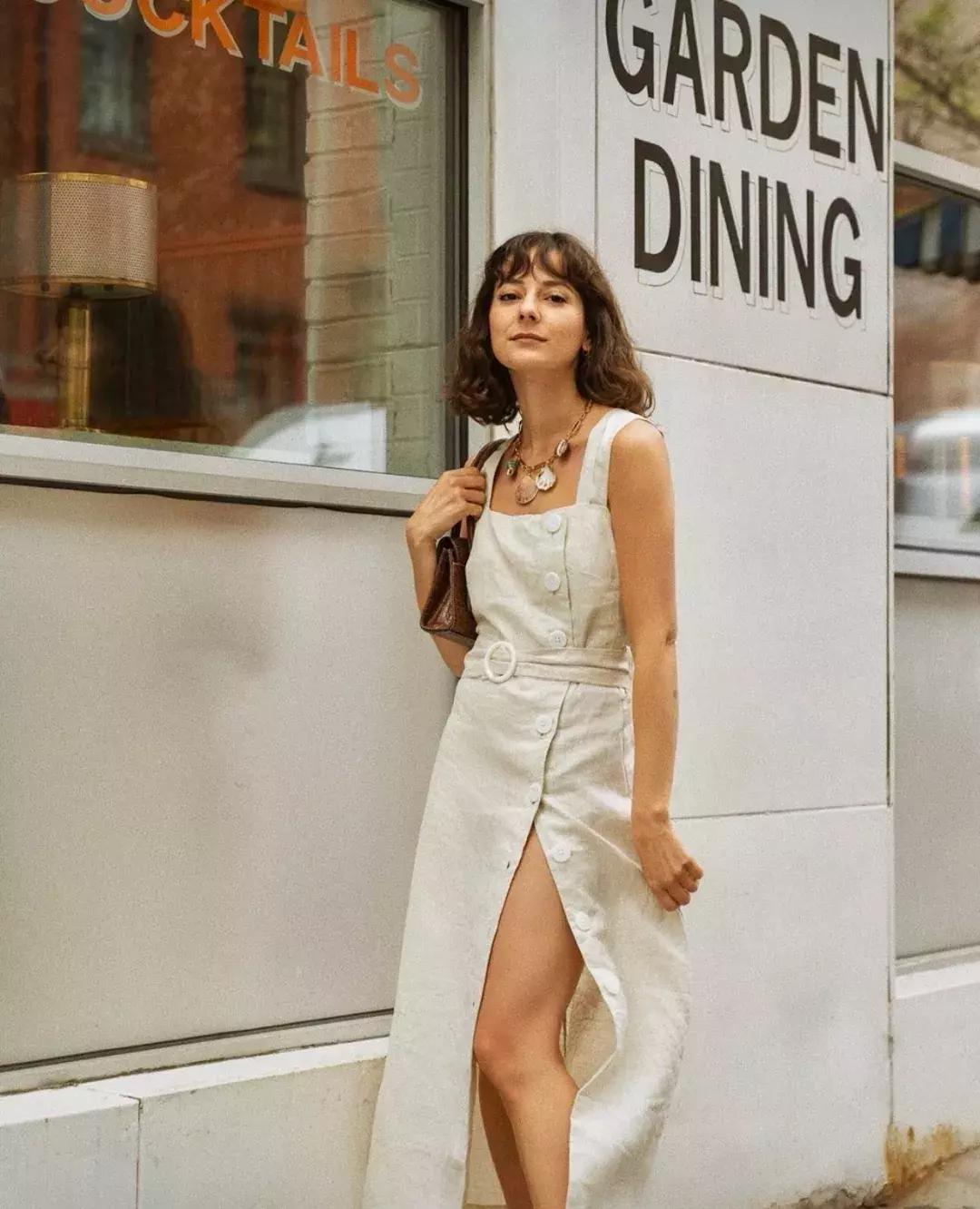 别再卷衣角了！今夏“剪一刀”洋气炸