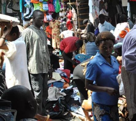 一件T恤背后暗藏的千亿产业链调查