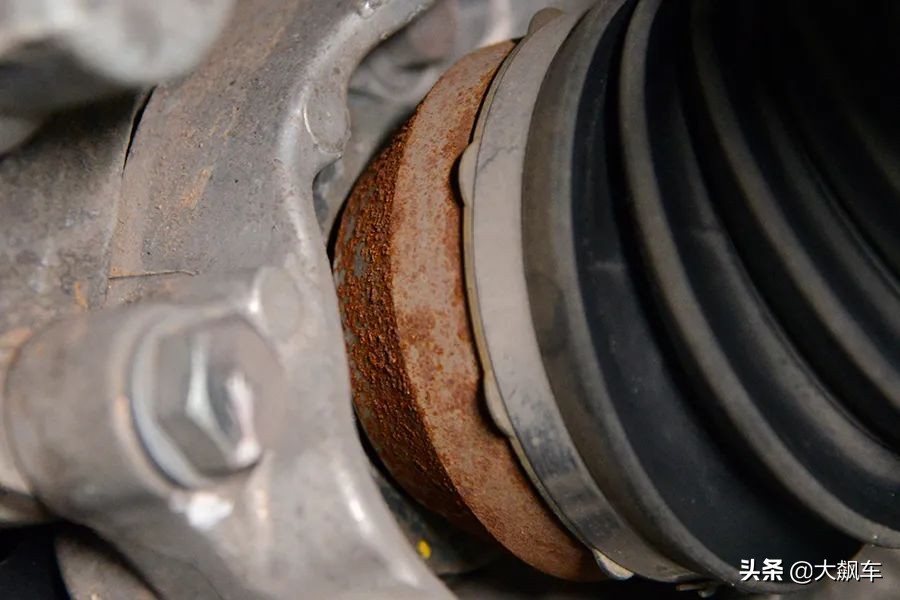 英菲尼迪274a和奔驰m274是同款吗,英菲尼迪m274发动机与奔驰一样吗