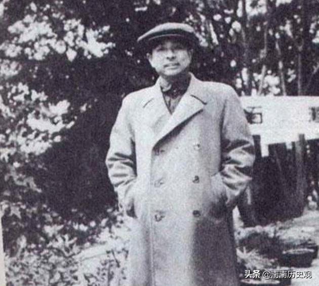 他是大军区政委,55年没被授衔,后来地位高过元帅,官至正国级